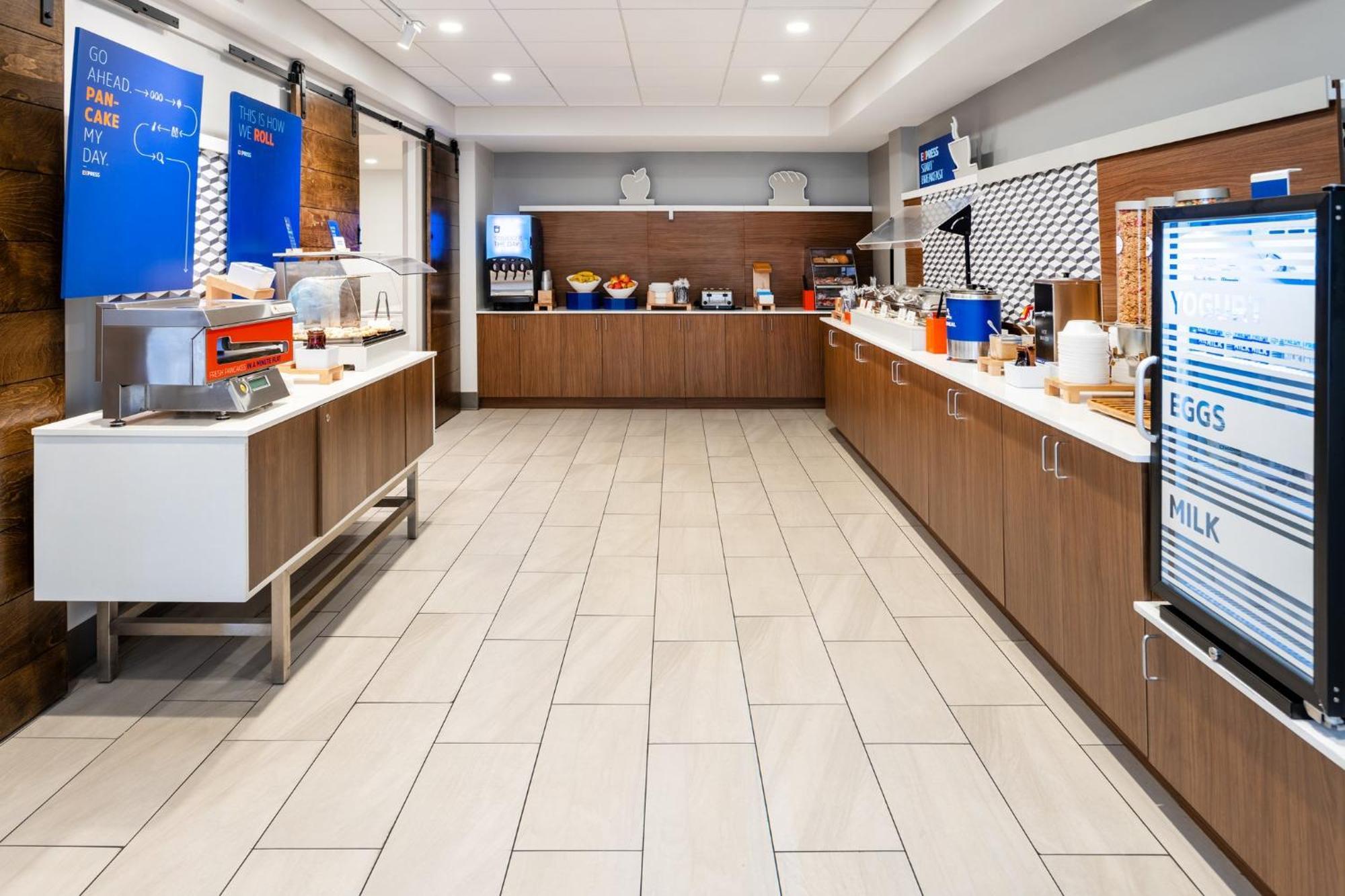 Holiday Inn Express Hotel & Suites Jackson - Flowood By Ihg Buitenkant foto