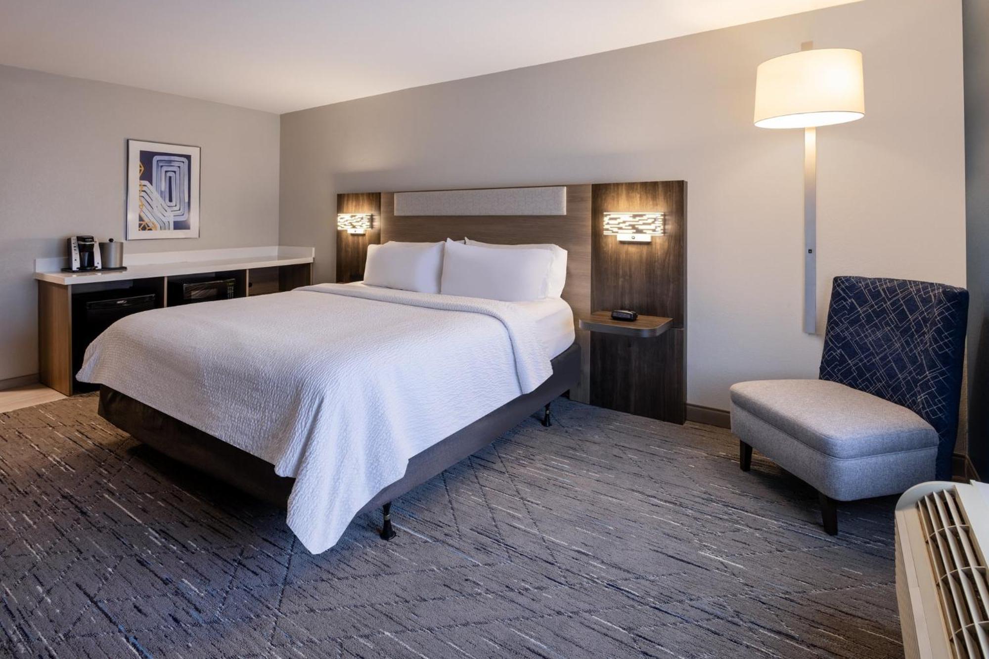 Holiday Inn Express Hotel & Suites Jackson - Flowood By Ihg Buitenkant foto