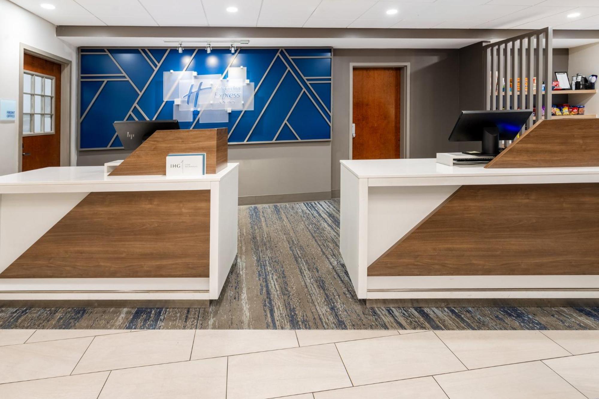 Holiday Inn Express Hotel & Suites Jackson - Flowood By Ihg Buitenkant foto